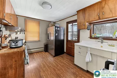 22 Warren Street, Fountain Hill Boro, PA 18015 - Photo 10