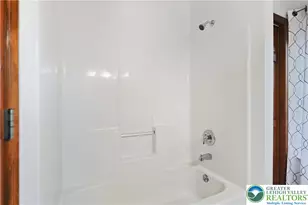 337 W Main St, Bath Boro, PA 18014 - Photo 24