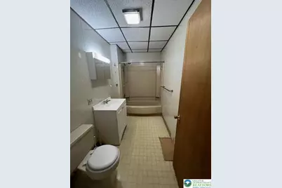 113 W Broad Street #2, Tamaqua, PA 18252 - Photo 2