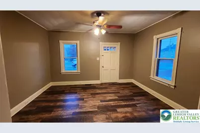 262 Broad Street, Bath, PA 18014 - Photo 2