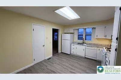 262 Broad Street, Bath, PA 18014 - Photo 6