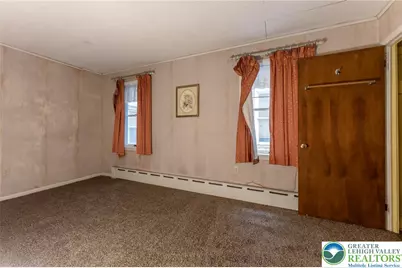 28 N Greenwood Street, Tamaqua Boro, PA 18252 - Photo 12