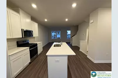 7676 Clayton Avenue, Upper Saucon Township, PA 18036 - Photo 6