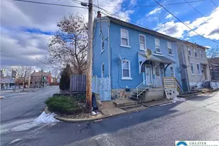 527 Bradley St, Bethlehem, PA 18015 - Photo 2