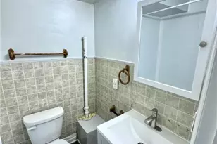 136 N 10th St, Allentown, PA 18102 - Photo 6