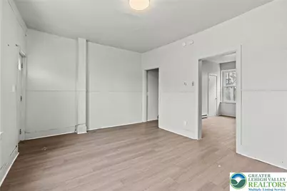 911 Wyandotte Street, Bethlehem City, PA 18015 - Photo 4