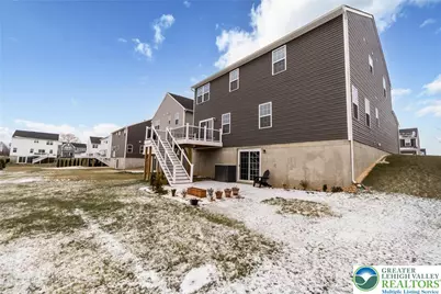 820 Hendon Lane, North Catasauqua Bor, PA 18032 - Photo 4