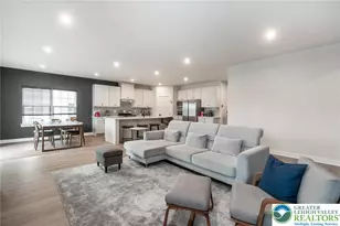 820 Hendon Ln, North Catasauqua Bor, PA 18032 - Photo 18