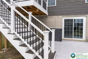 820 Hendon Ln, North Catasauqua Bor, PA 18032 - Photo 6