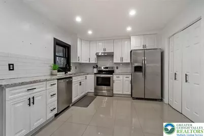 111 Brewster Way, Pocono Twp, PA 18301 - Photo 14