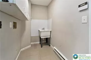 111 Brewster Wy, Pocono Twp, PA 18301 - Photo 18