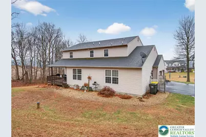 7733 Harbor Court, Washington Township, PA 18080 - Photo 8