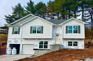 9 Country Club Rd, Butler Twp, PA 17921 - Photo 2