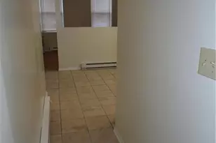 1076 Fullerton Ave, Allentown, PA 18102 - Photo 4