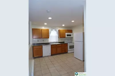 1076 Fullerton Avenue #B, Allentown, PA 18102 - Photo 6