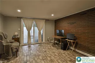 209 N Fairview St, Nazareth Boro, PA 18064 - Photo 12