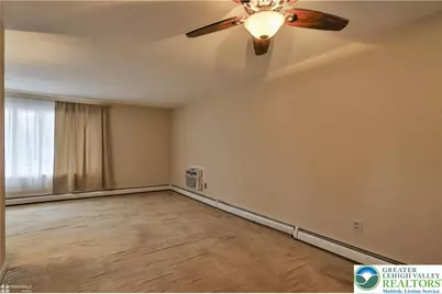 209 N Fairview Street, Nazareth Boro, PA 18064 - Photo 26