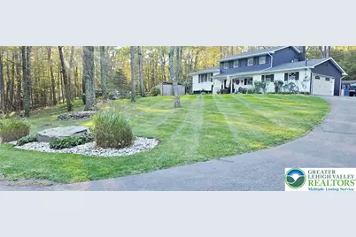 525 Black Oak Drive, Pocono Twp, PA 18372 - Photo 2