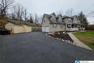 95 Benns Hill Rd, Washington Twp, PA 18013 - Photo 2