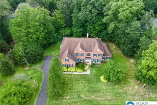 255 Rising Meadow Way, Middle Smithfield, PA 18302 - Photo 2