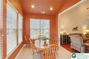 2076 Kingsview Rd, Lower Macungie Twp, PA 18062 - Photo 14