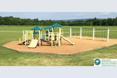 Seneca Trail, Penn Forrest, PA 18210 - Photo 8