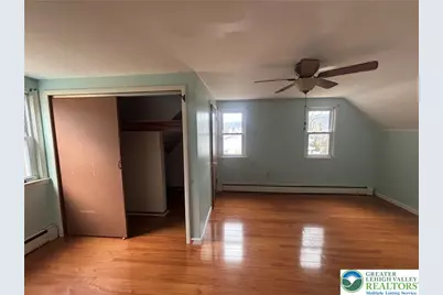 257 E 2nd Street, Wind Gap Boro, PA 18091 - Photo 8