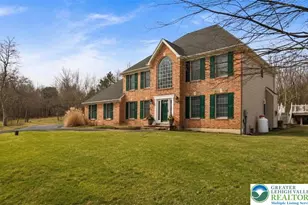 5 Jane Ct, Penn Forrest, PA 18210 - Photo 2