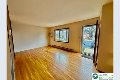 5742 Greens Drive, Lower Macungie, PA 18106 - Photo 2