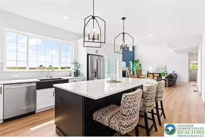 4450 Maple Street #2, North Whitehall Twp, PA 18078 - Photo 12