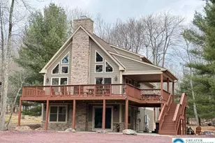 136 Pineknoll Dr, Kidder Twp N, PA 18624 - Photo 1