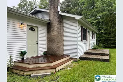 171 Linden Loop, Pocono Summit, PA 18346 - Photo 2