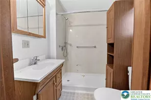 828 Miller St, Wilson Boro, PA 18042 - Photo 14