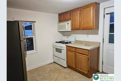 2335 N Apple Street, Whitehall, PA 18052 - Photo 6