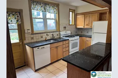 486 Roxborough Avenue, Other PA Counties, PA 19128 - Photo 4