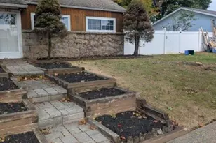 1440 Greenview Dr, Bethlehem, PA 18018 - Photo 2