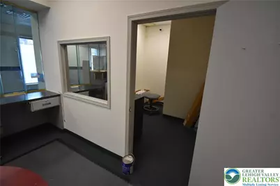 1722 Butler Street, Wilson, PA 18042 - Photo 16