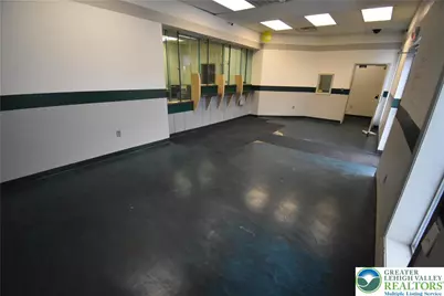 1722 Butler Street, Wilson, PA 18042 - Photo 10