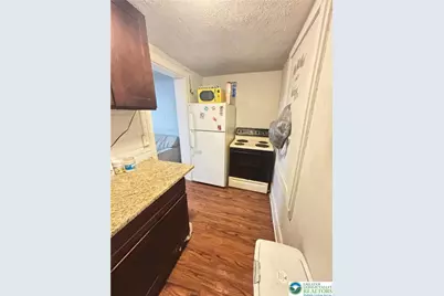 618 Chew Street W #2R, Allentown, PA 18102 - Photo 2