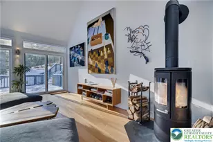 125 Achill Ln, Dingmans Ferry, PA 18328 - Photo 16