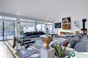 125 Achill Ln, Dingmans Ferry, PA 18328 - Photo 10