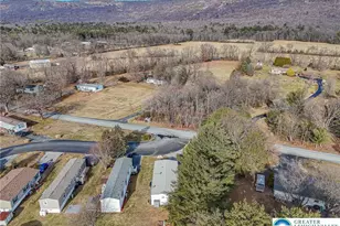 52 W Zimmer Dr, Lehigh Township, PA 18088 - Photo 8