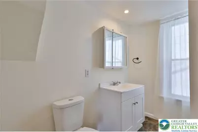 1005 Railroad Street, North Catasauqua Bor, PA 18032 - Photo 8