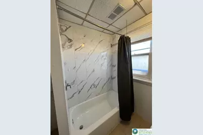 402 W Tilghman, Allentown, PA 18102 - Photo 22