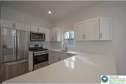 2 Elm Street, Mount Pocono Boro, PA 18344 - Photo 10