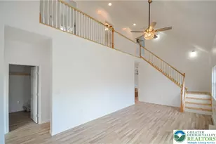 2 Elm St, Mount Pocono Boro, PA 18344 - Photo 4