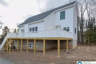 2 Elm St, Mount Pocono Boro, PA 18344 - Photo 2