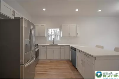 2 Elm Street, Mount Pocono Boro, PA 18344 - Photo 8