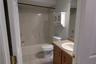 64 Mill Brook Ct, Easton, PA 18045 - Photo 12