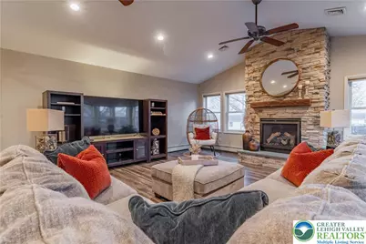 345 S Whitfield Street, Nazareth Boro, PA 18064 - Photo 10